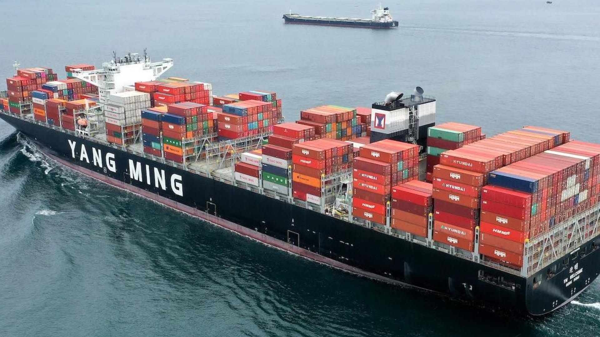 YANG MING CHI 1,2 TỶ USD ĐÓNG MỚI TÀU CONTAINER LNG: TIẾP NỐI LOGISTICS XANH CỦA CÁC ÔNG LỚN VẬN TẢI BIỂN