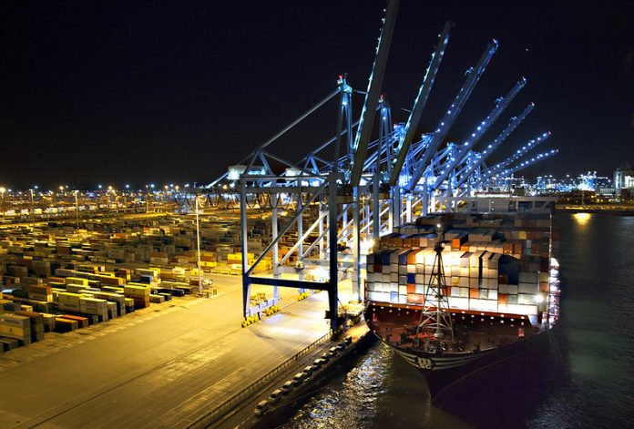 Port of Rotterdam sees a modest drop in TEU volumes during the first quarter